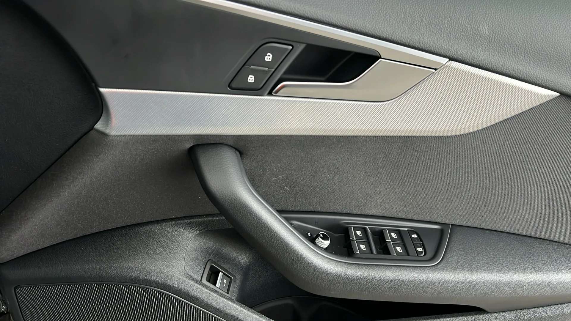 2023 AUDI A4 2023 AUDI A4