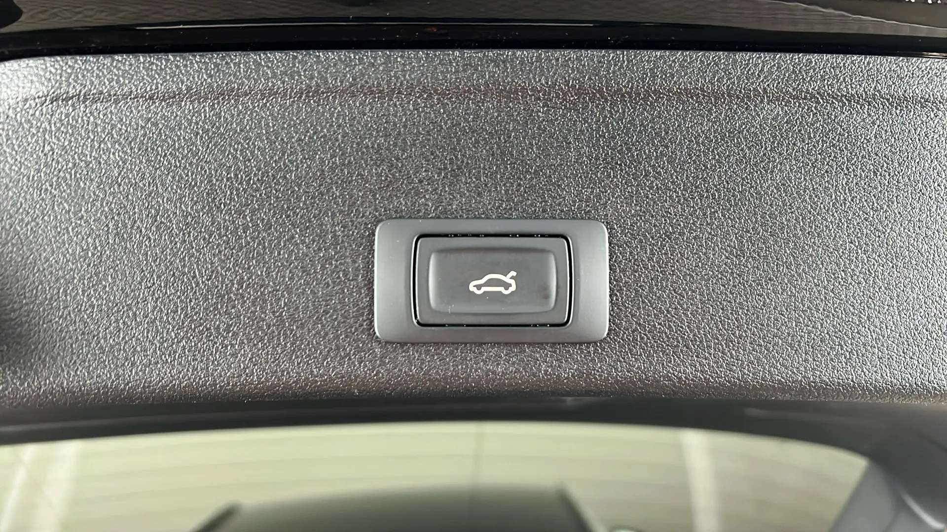 2023 AUDI A4 2023 AUDI A4