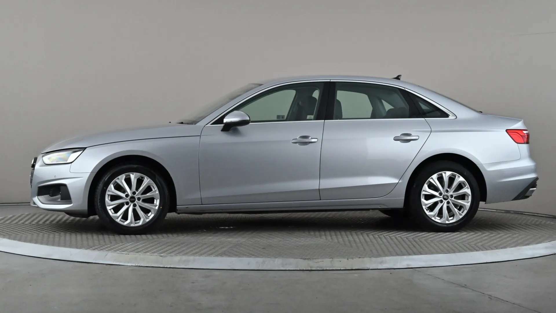 A 2023 AUDI A4 35 TFSI Technik S Tronic A 2023 AUDI A4 35 TFSI Technik S Tronic