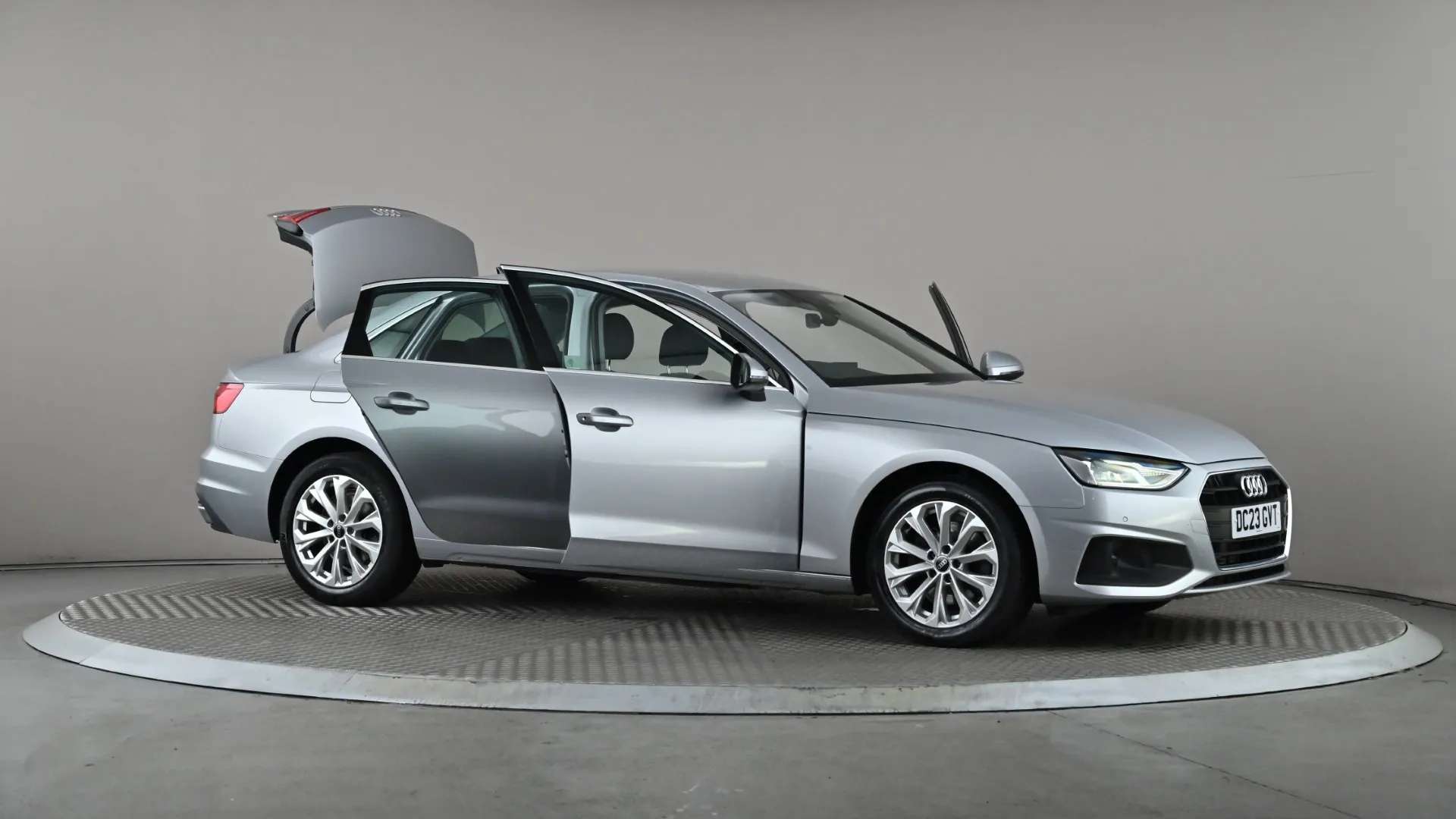 2023 AUDI A4 2023 AUDI A4