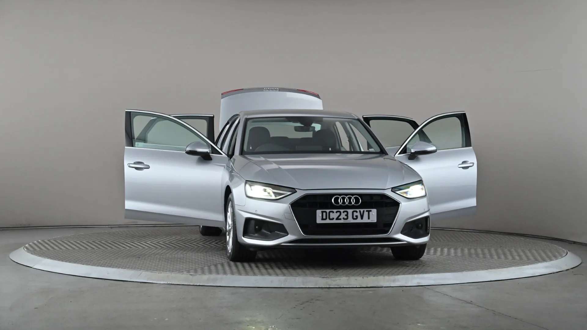 2023 AUDI A4 2023 AUDI A4