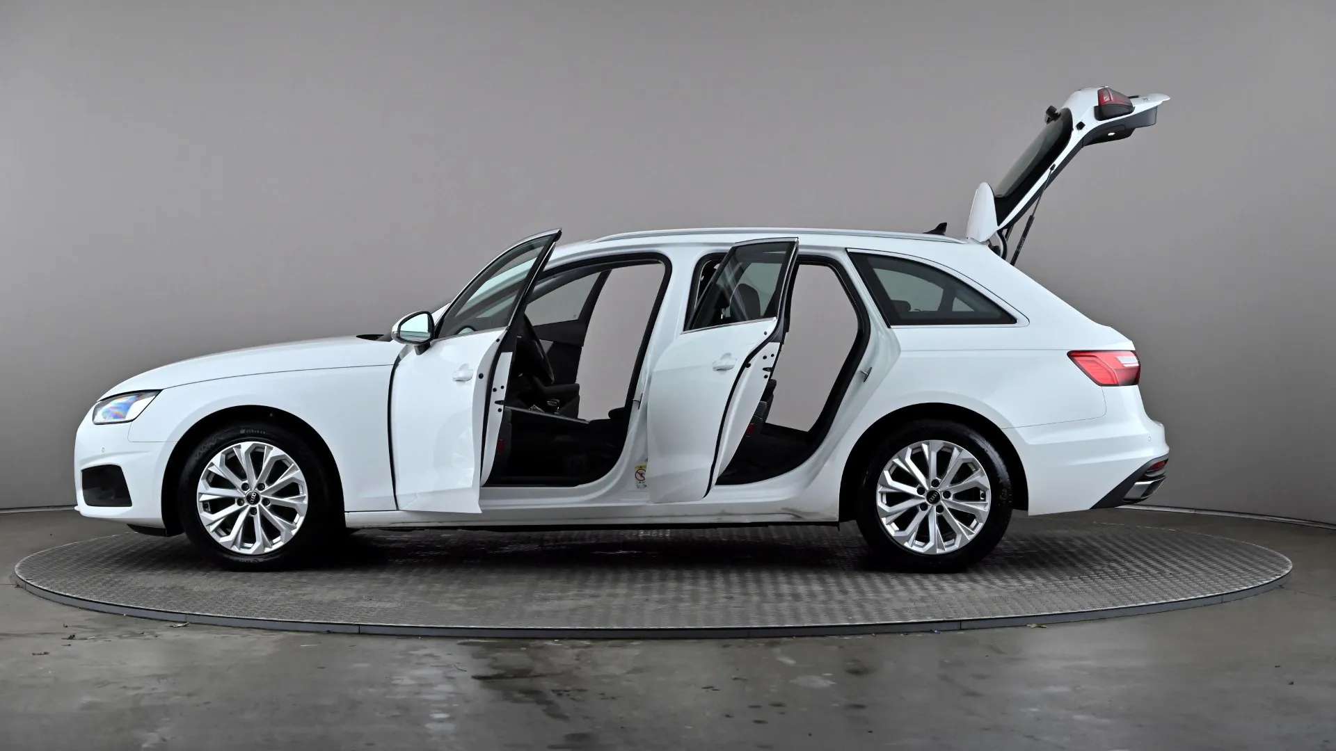 2023 AUDI A4 2023 AUDI A4