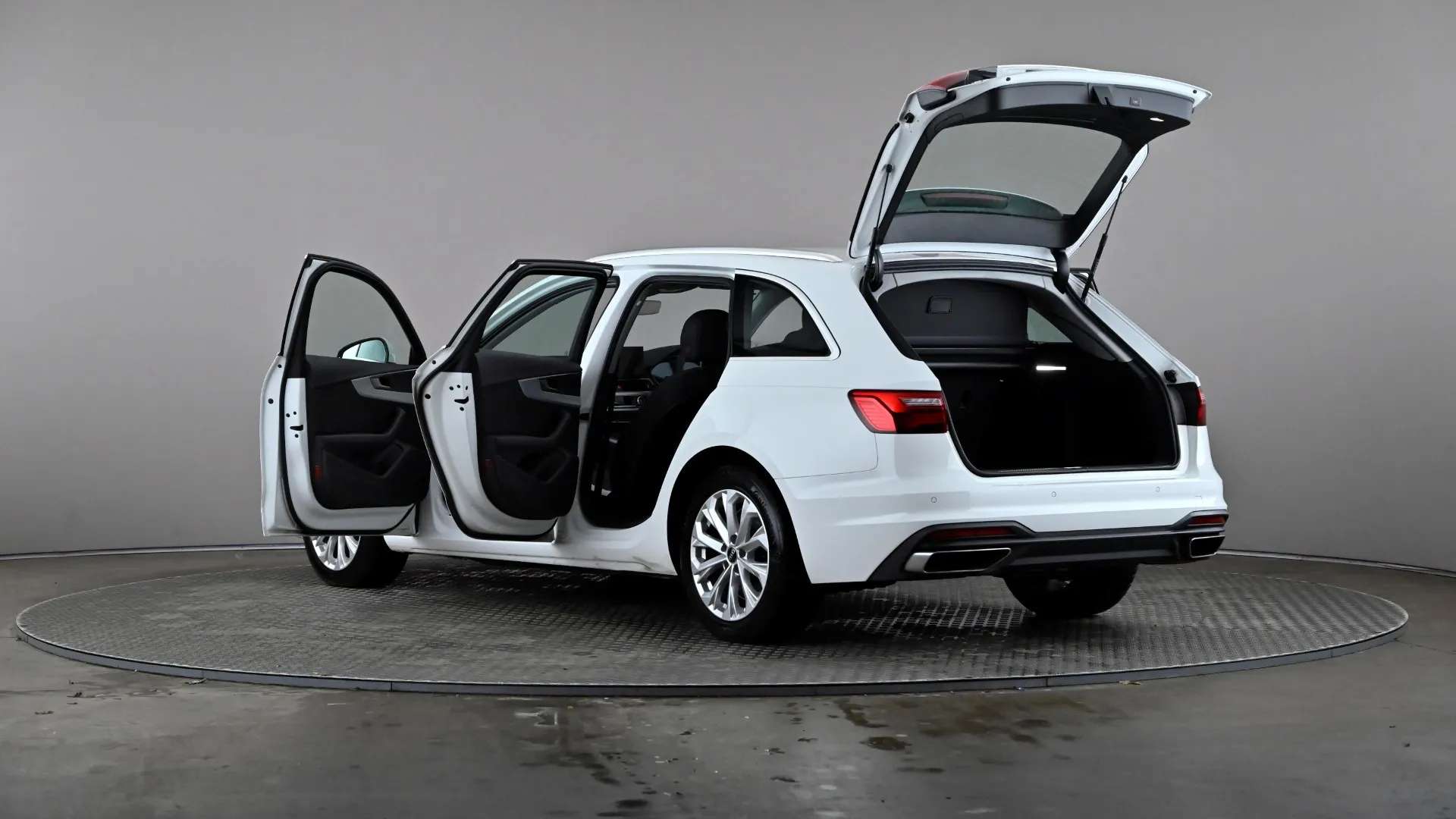 2023 AUDI A4 2023 AUDI A4