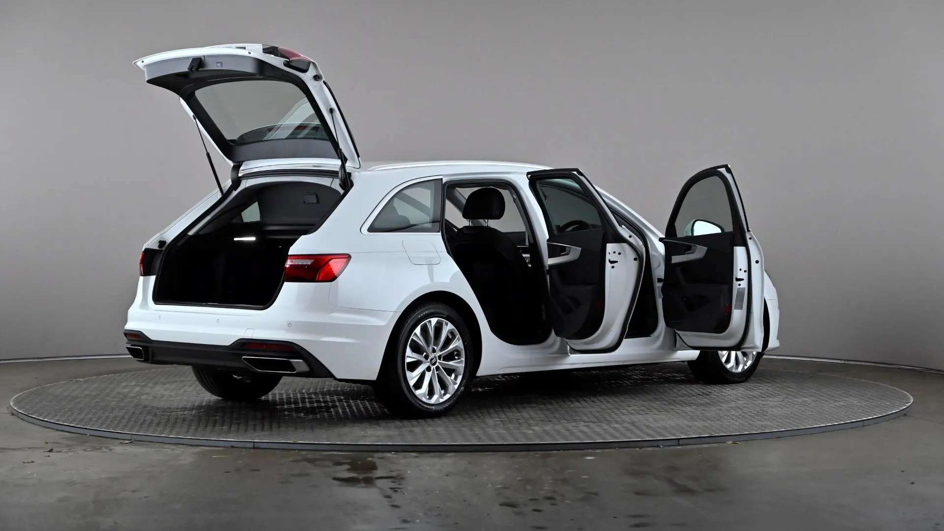 2023 AUDI A4 2023 AUDI A4