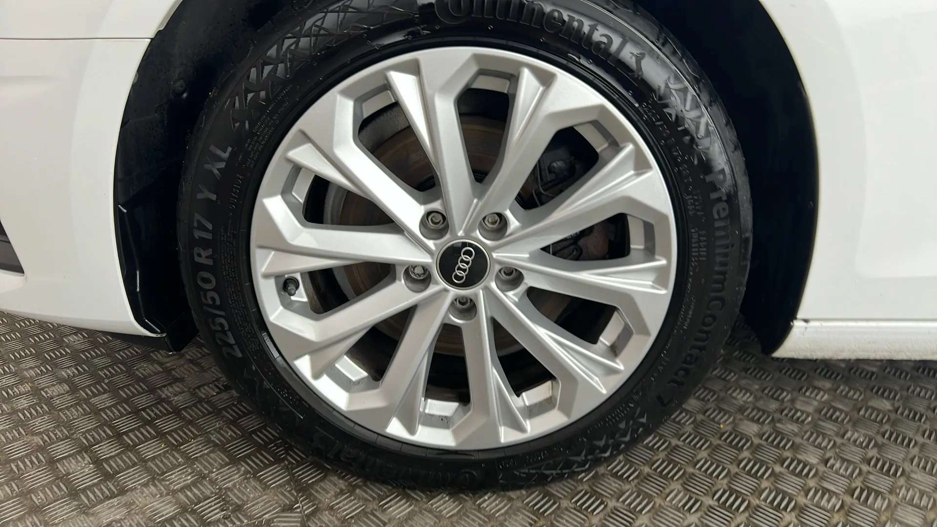 2023 AUDI A4 2023 AUDI A4