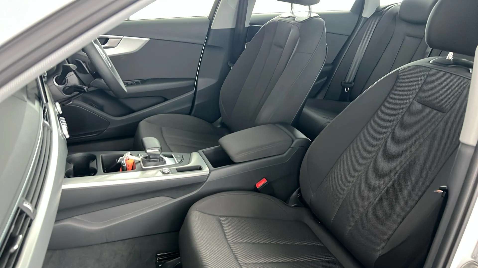 2023 AUDI A4 2023 AUDI A4