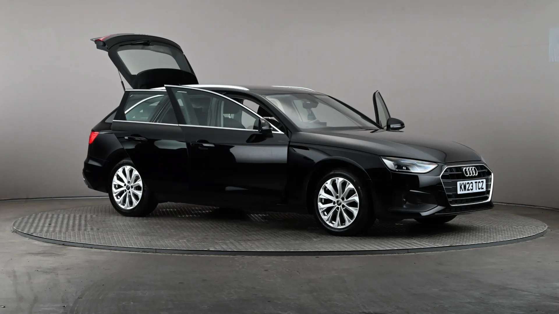 2023 AUDI A4 2023 AUDI A4
