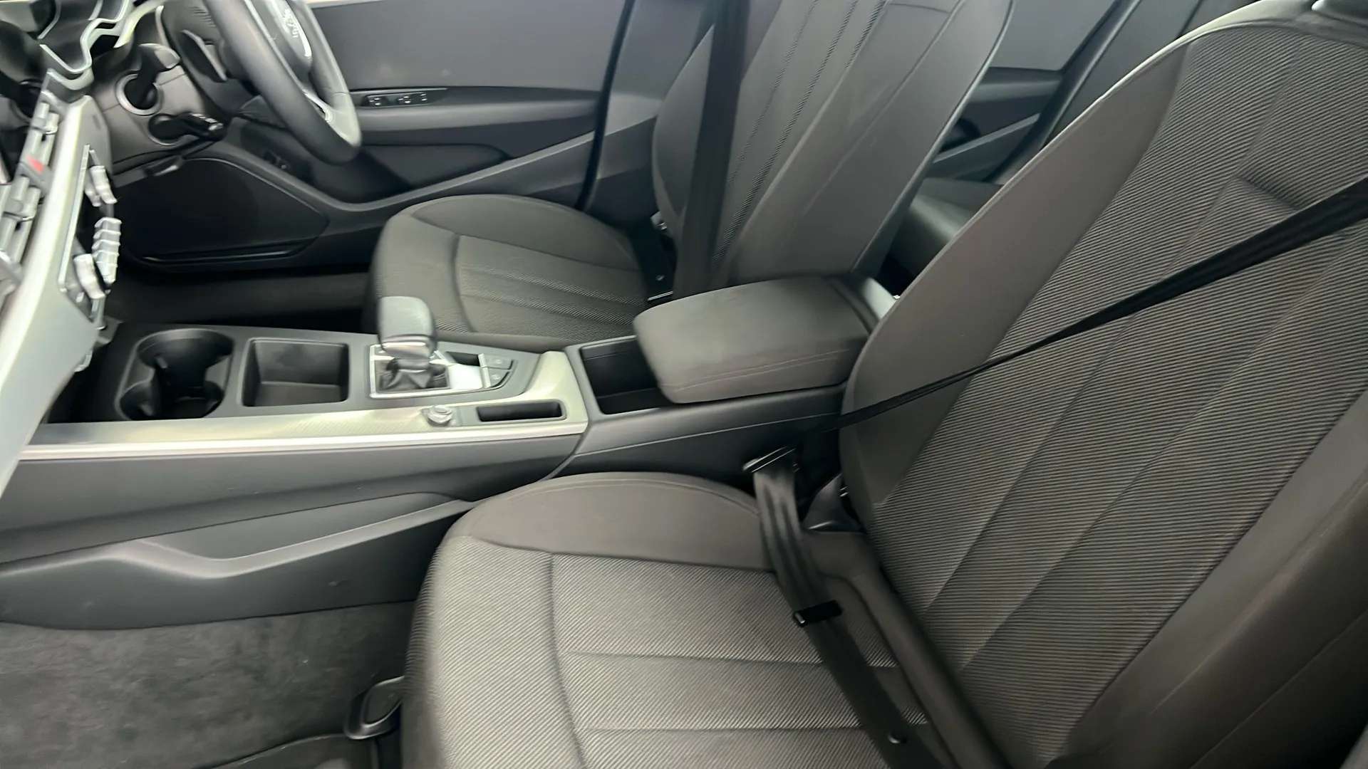 2023 AUDI A4 2023 AUDI A4