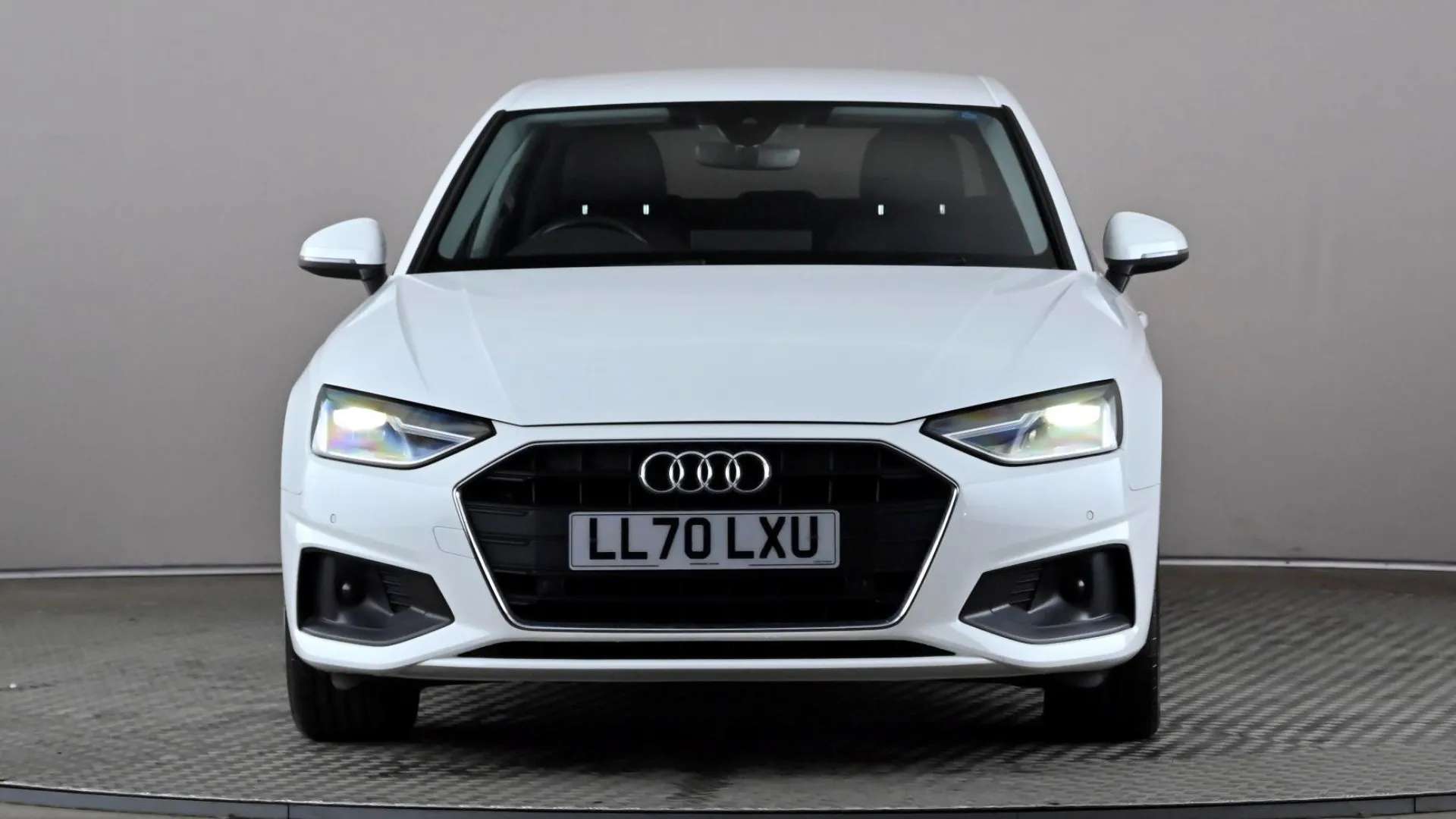 A 2021 AUDI A4 35 TDI Technik S Tronic A 2021 AUDI A4 35 TDI Technik S Tronic