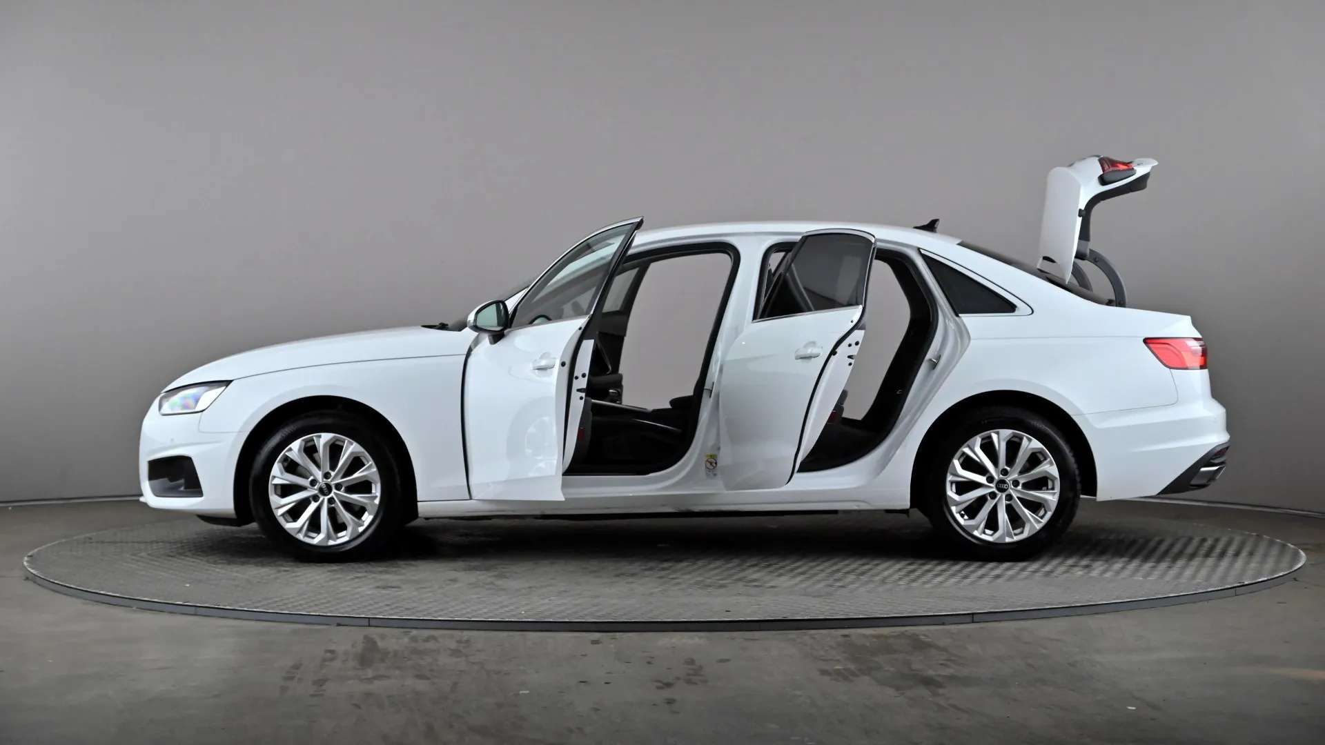 2021 AUDI A4 2021 AUDI A4