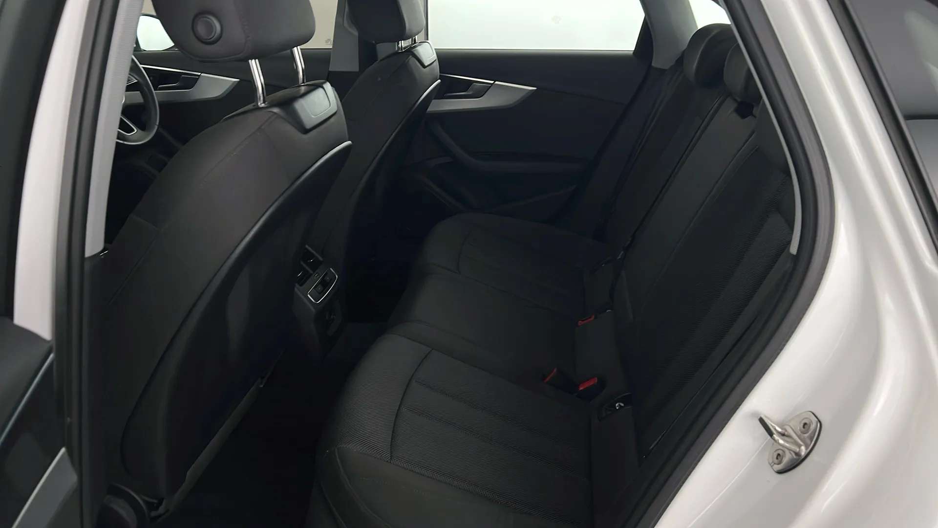 2022 AUDI A4 2022 AUDI A4