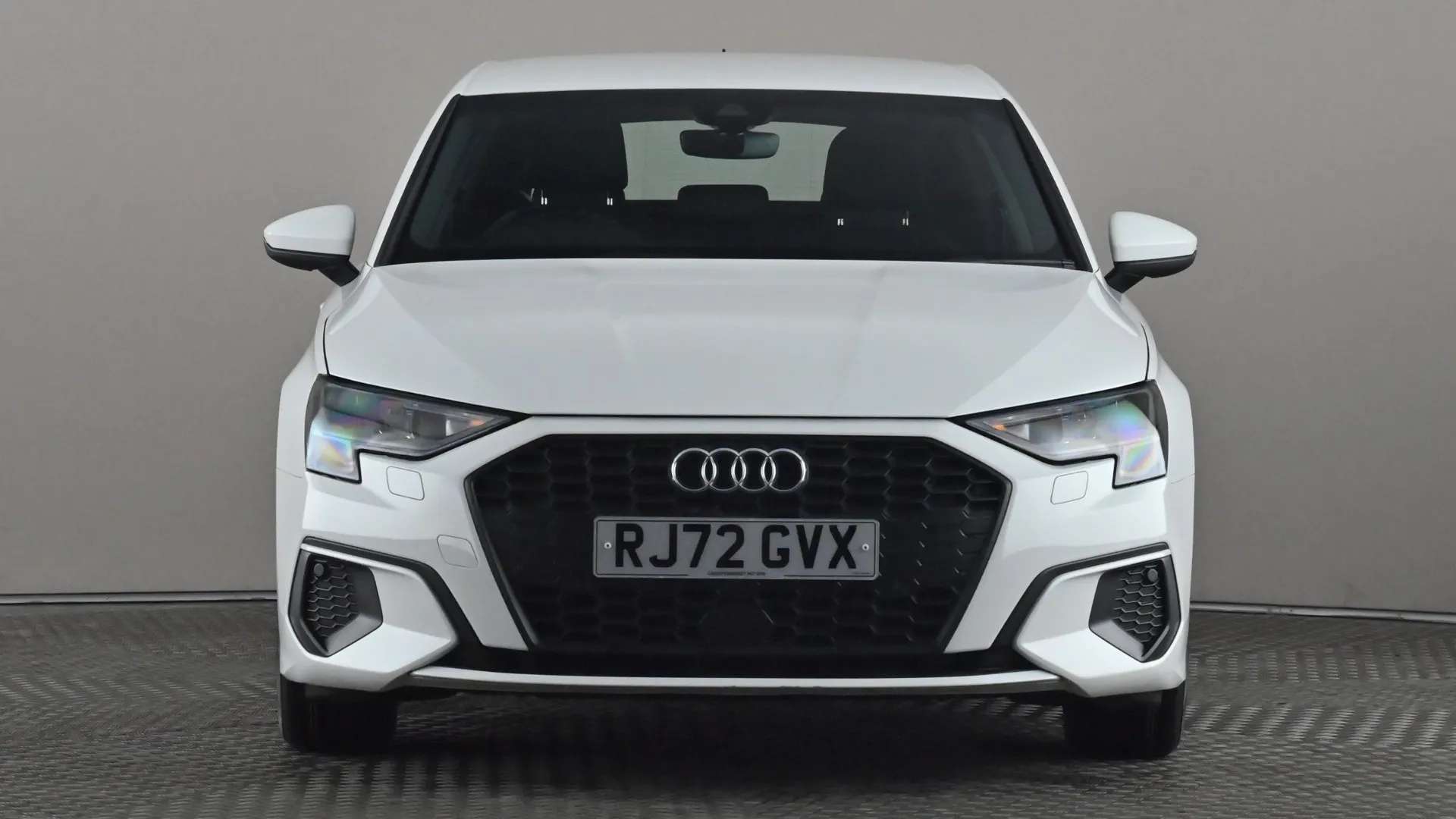 A 2022 AUDI A3 30 TFSI Technik S Tronic A 2022 AUDI A3 30 TFSI Technik S Tronic