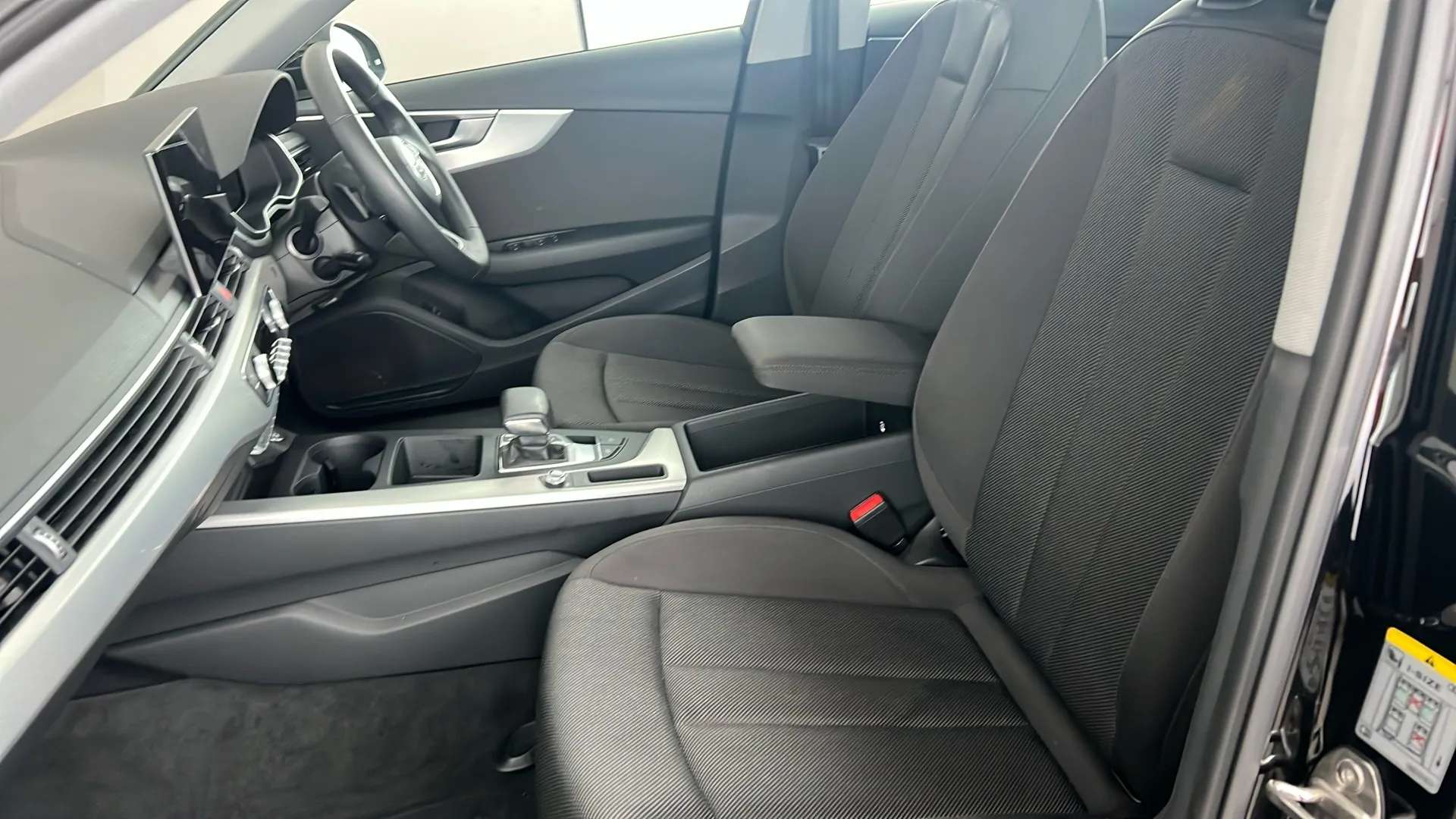 2022 AUDI A4 2022 AUDI A4