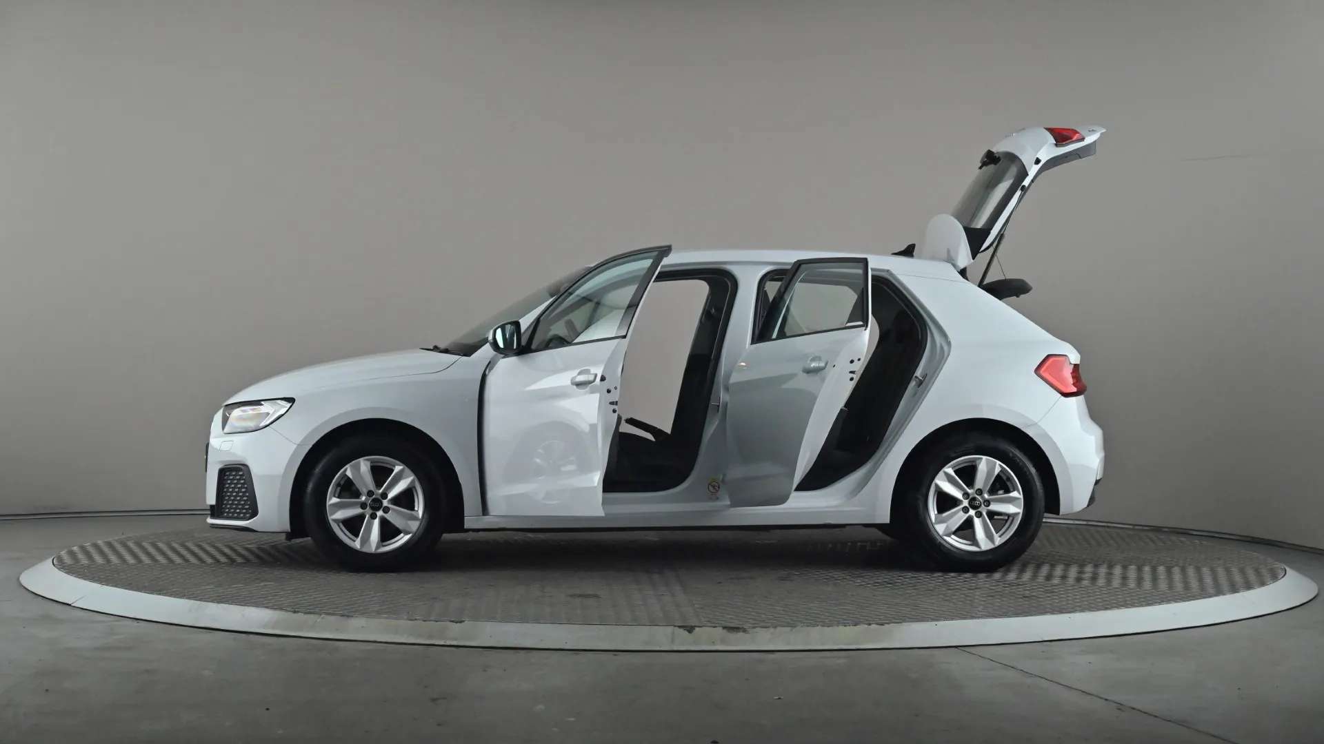2023 AUDI A1 2023 AUDI A1