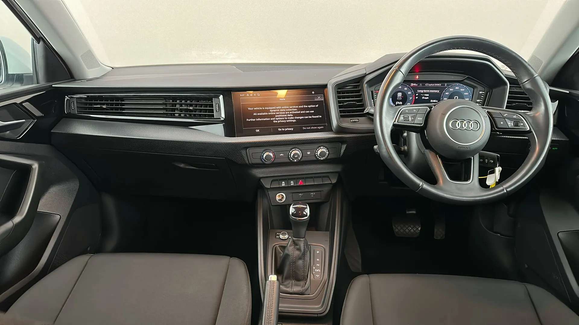 2023 AUDI A1 2023 AUDI A1