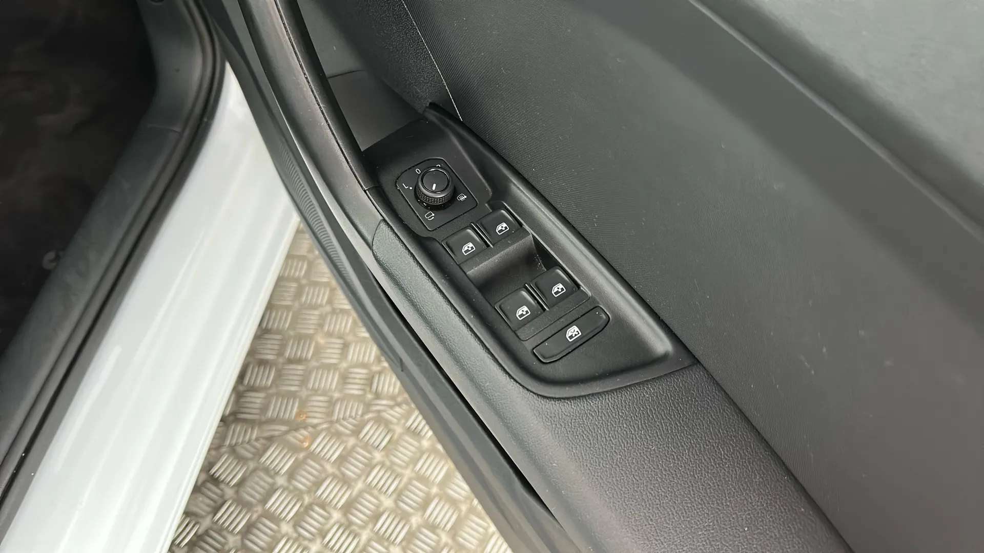 2023 AUDI A1 2023 AUDI A1