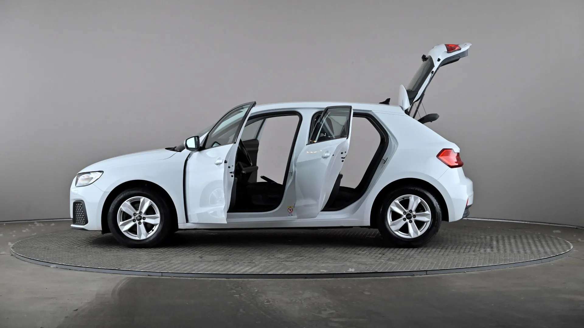 2023 AUDI A1 2023 AUDI A1