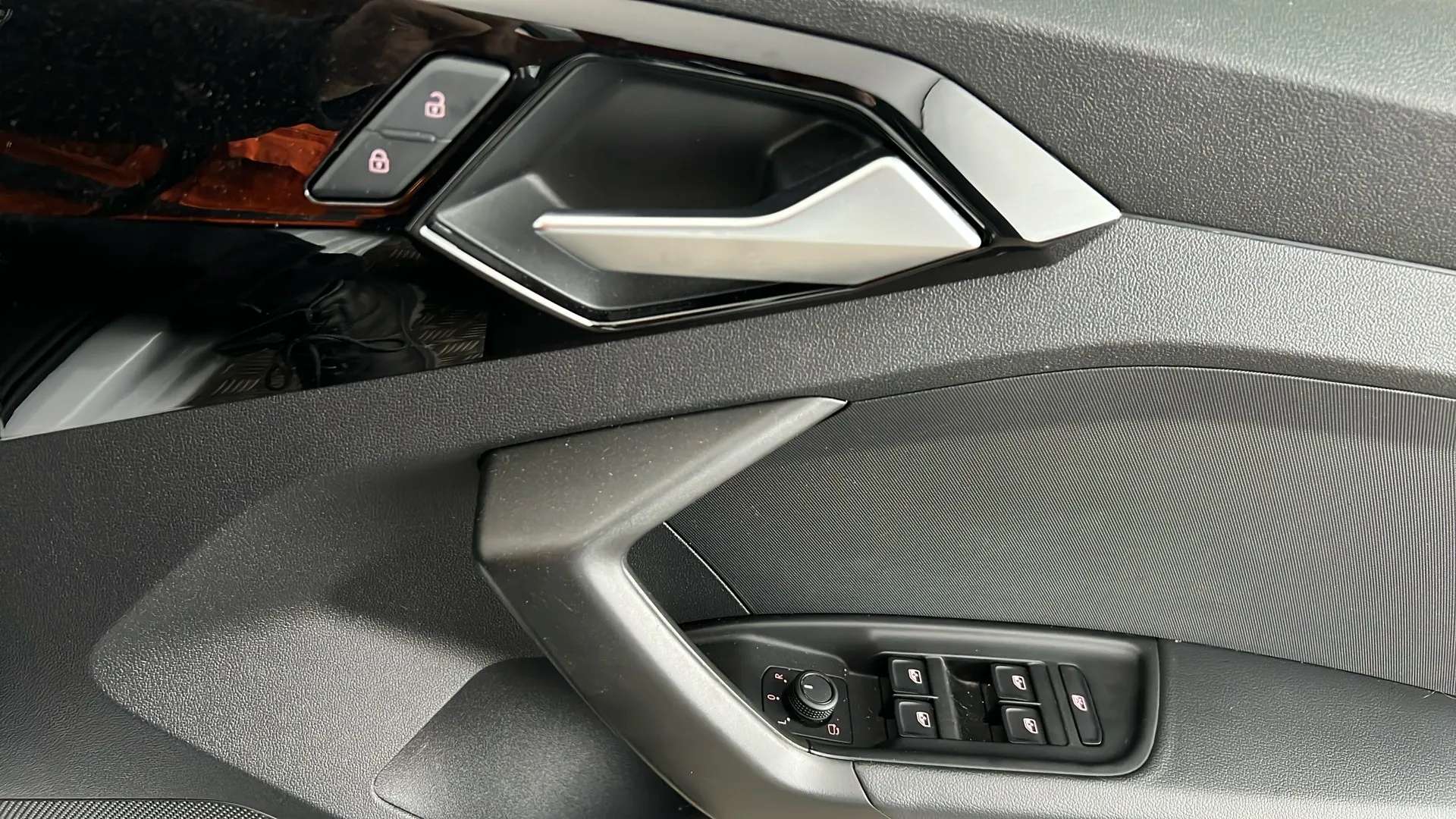 2023 AUDI A1 2023 AUDI A1