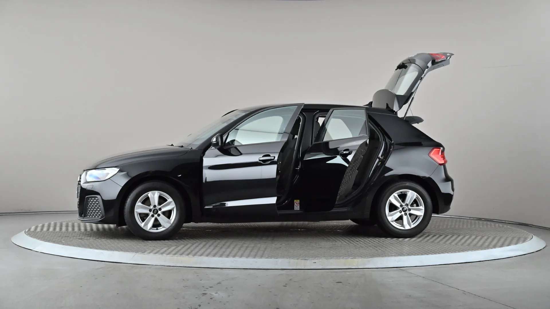 2023 AUDI A1 2023 AUDI A1