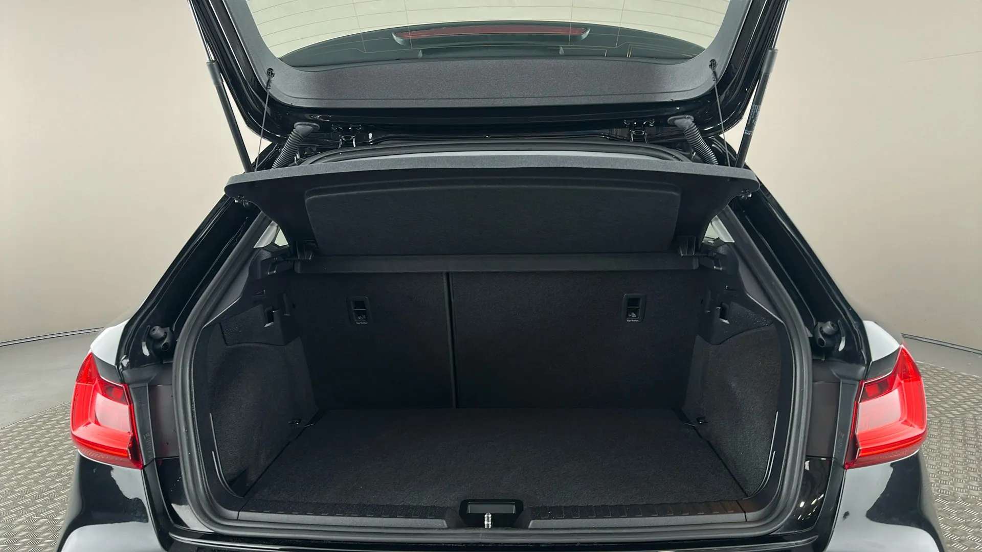 2023 AUDI A1 2023 AUDI A1