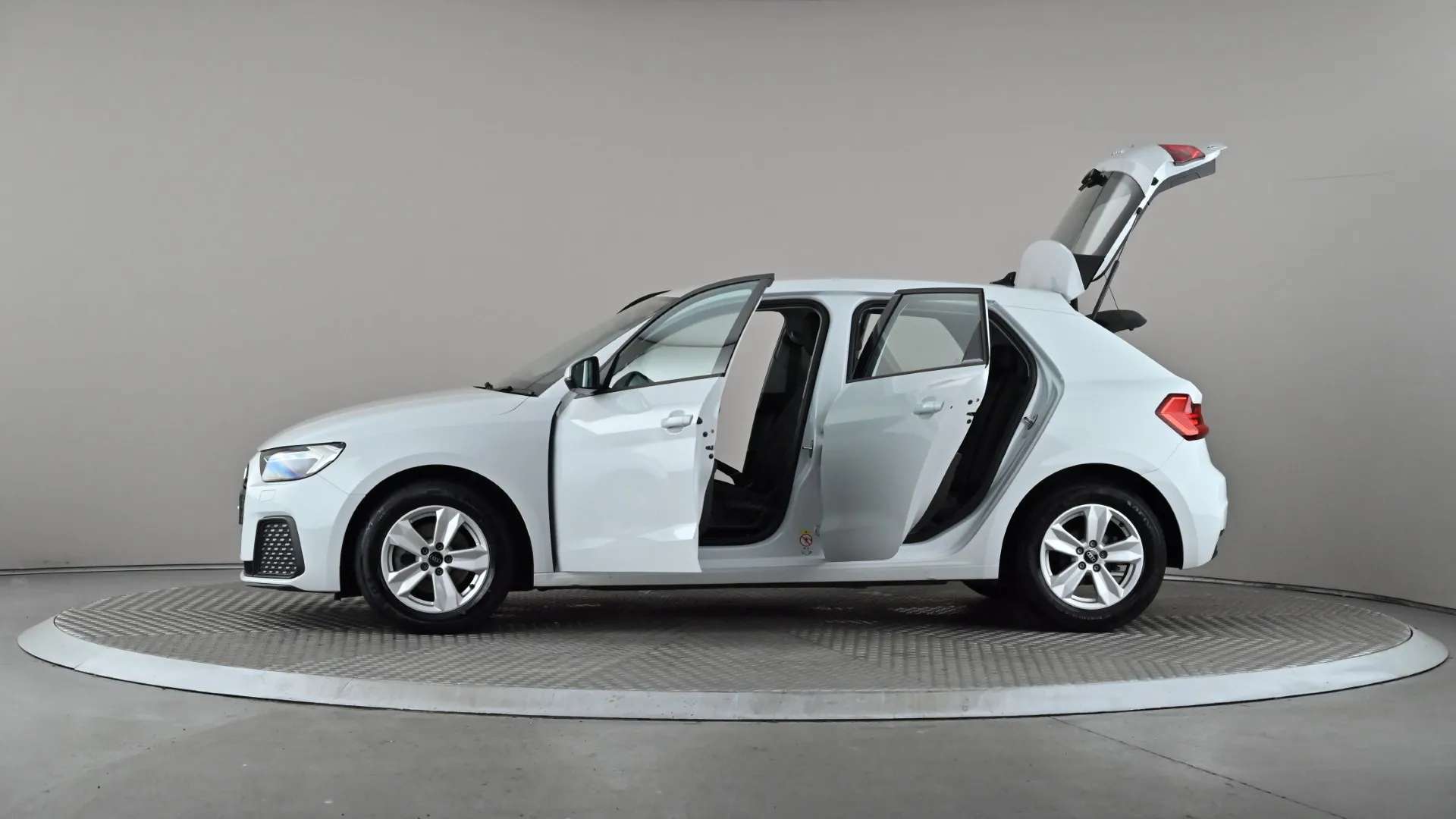 2023 AUDI A1 2023 AUDI A1