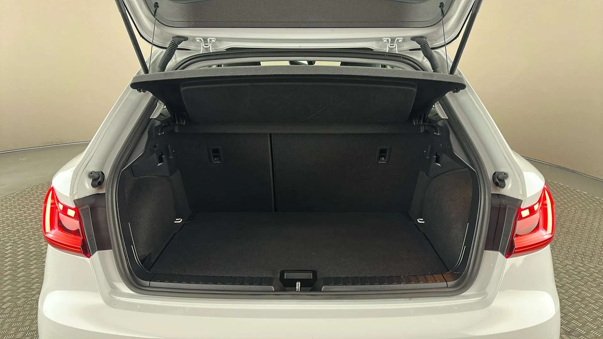 2023 AUDI A1 2023 AUDI A1