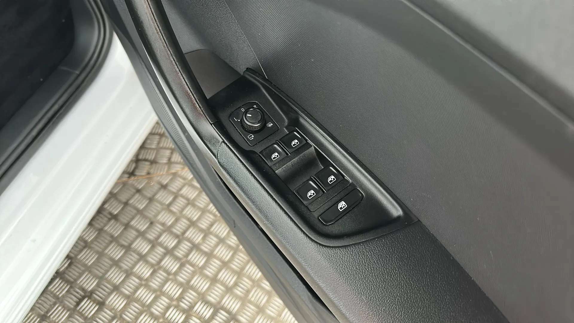 2023 AUDI A1 2023 AUDI A1