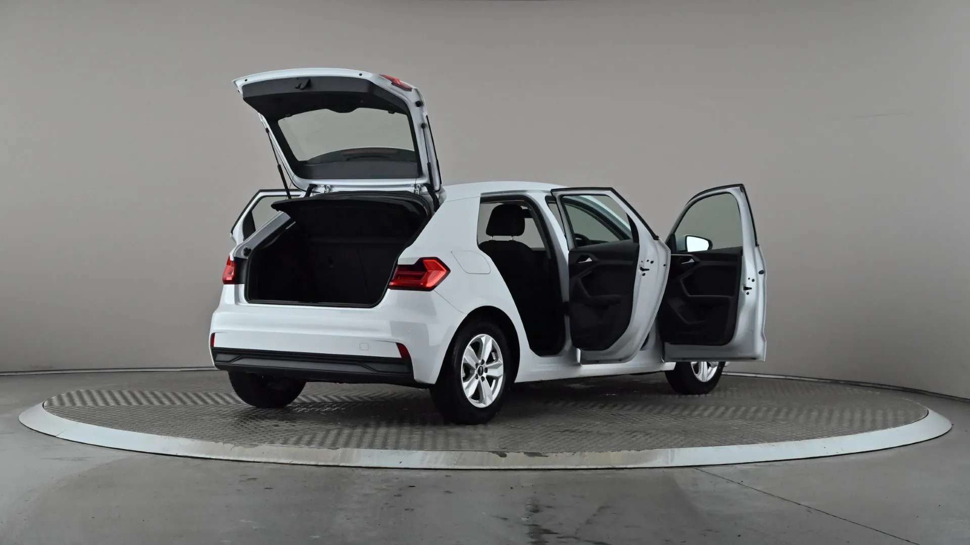 2023 AUDI A1 2023 AUDI A1
