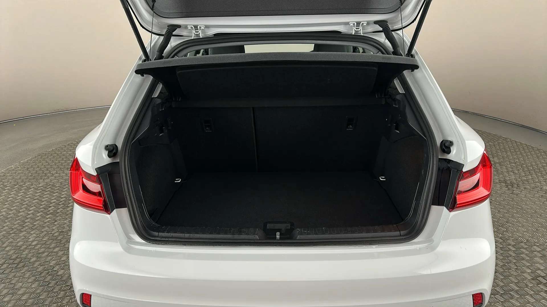 2023 AUDI A1 2023 AUDI A1