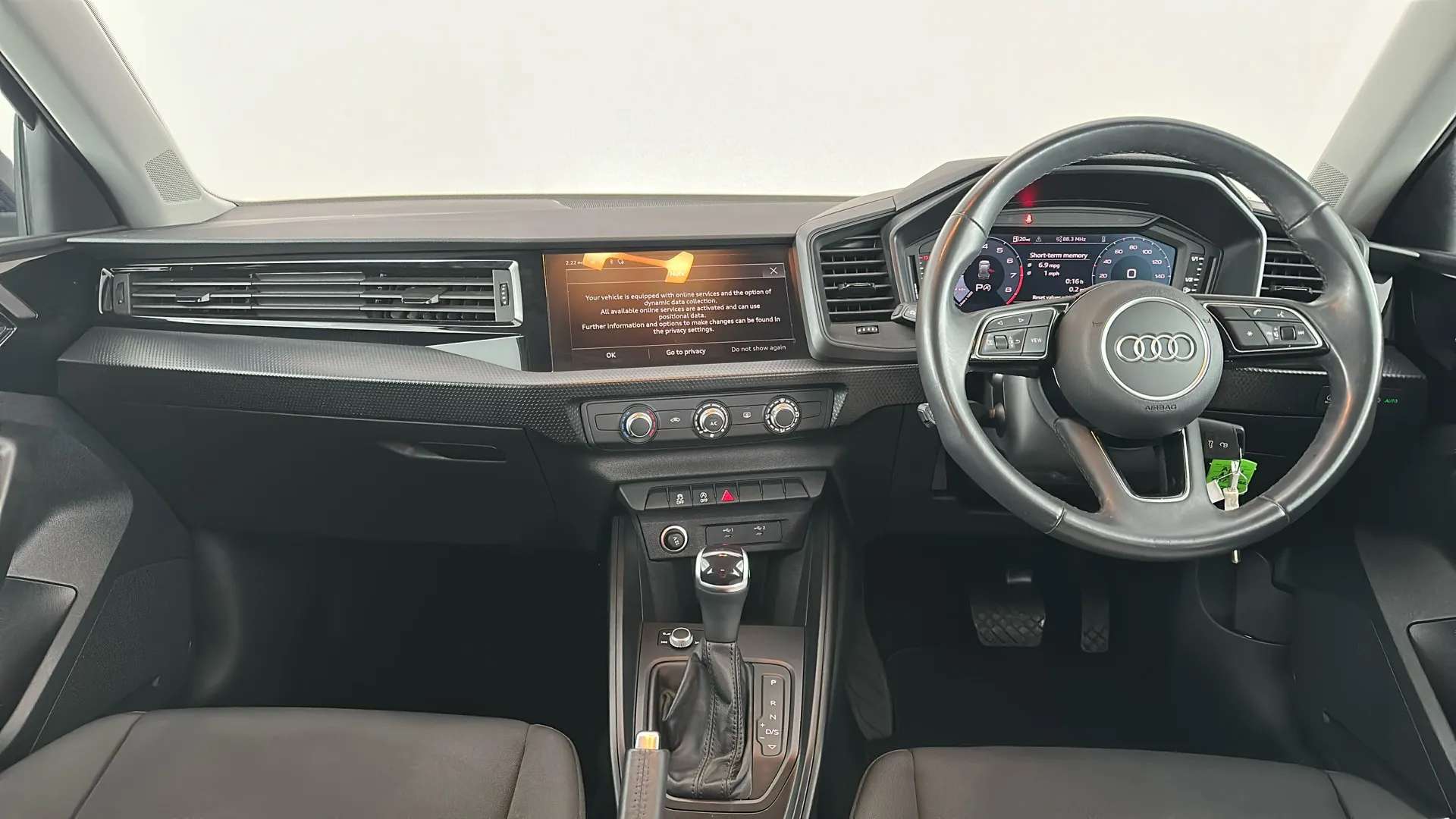 2023 AUDI A1 2023 AUDI A1