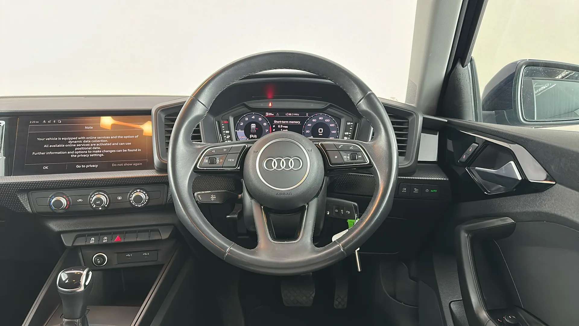 2023 AUDI A1 2023 AUDI A1