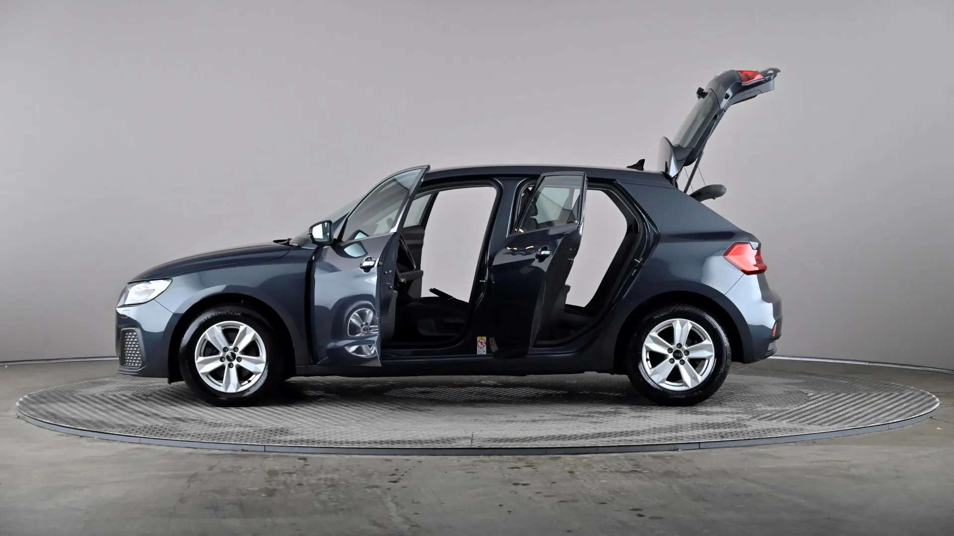 2023 AUDI A1 2023 AUDI A1