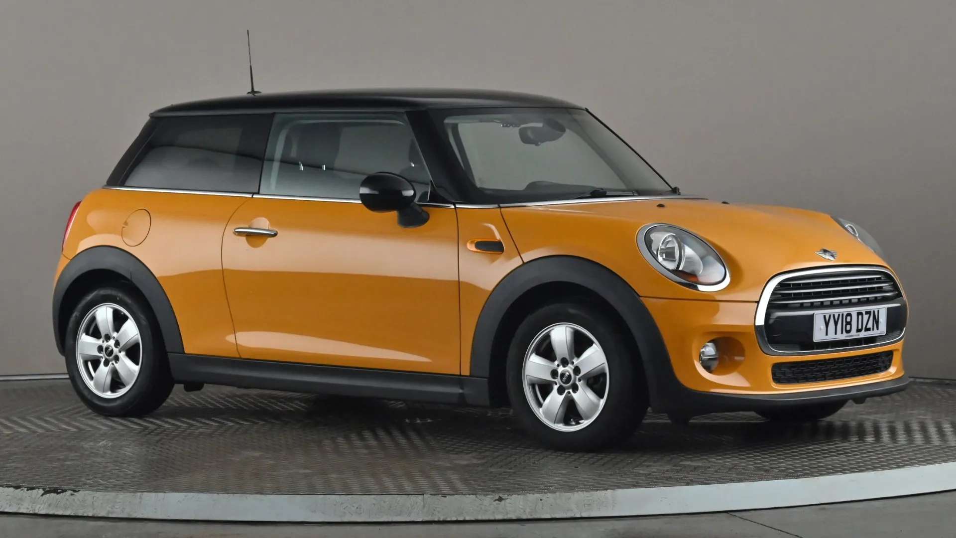 A 2018 MINI HATCH 1.5 Cooper A 2018 MINI HATCH 1.5 Cooper