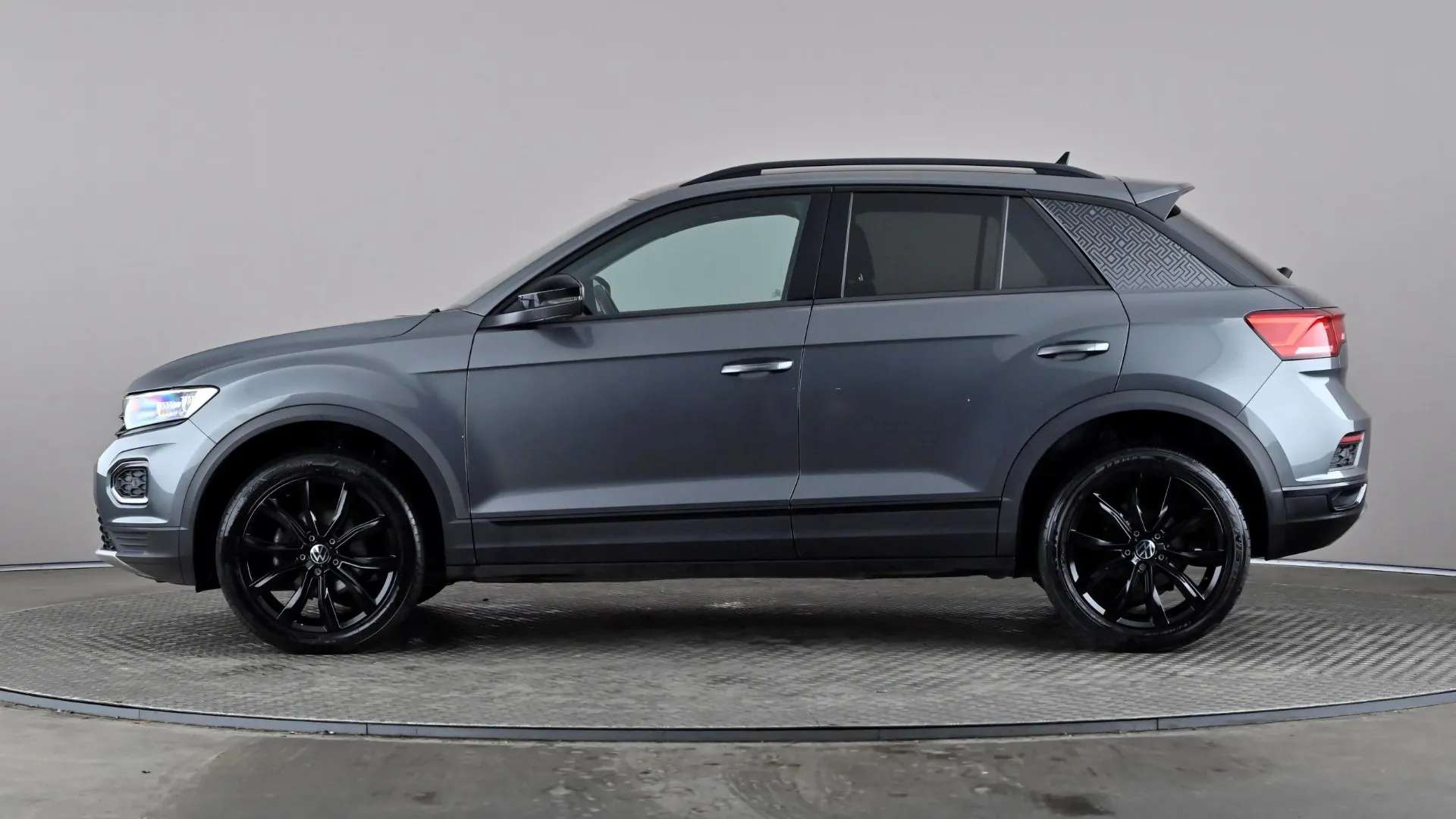 A 2021 VOLKSWAGEN T-ROC 1.5 TSI EVO Black Edition DSG A 2021 VOLKSWAGEN T-ROC 1.5 TSI EVO Black Edition DSG