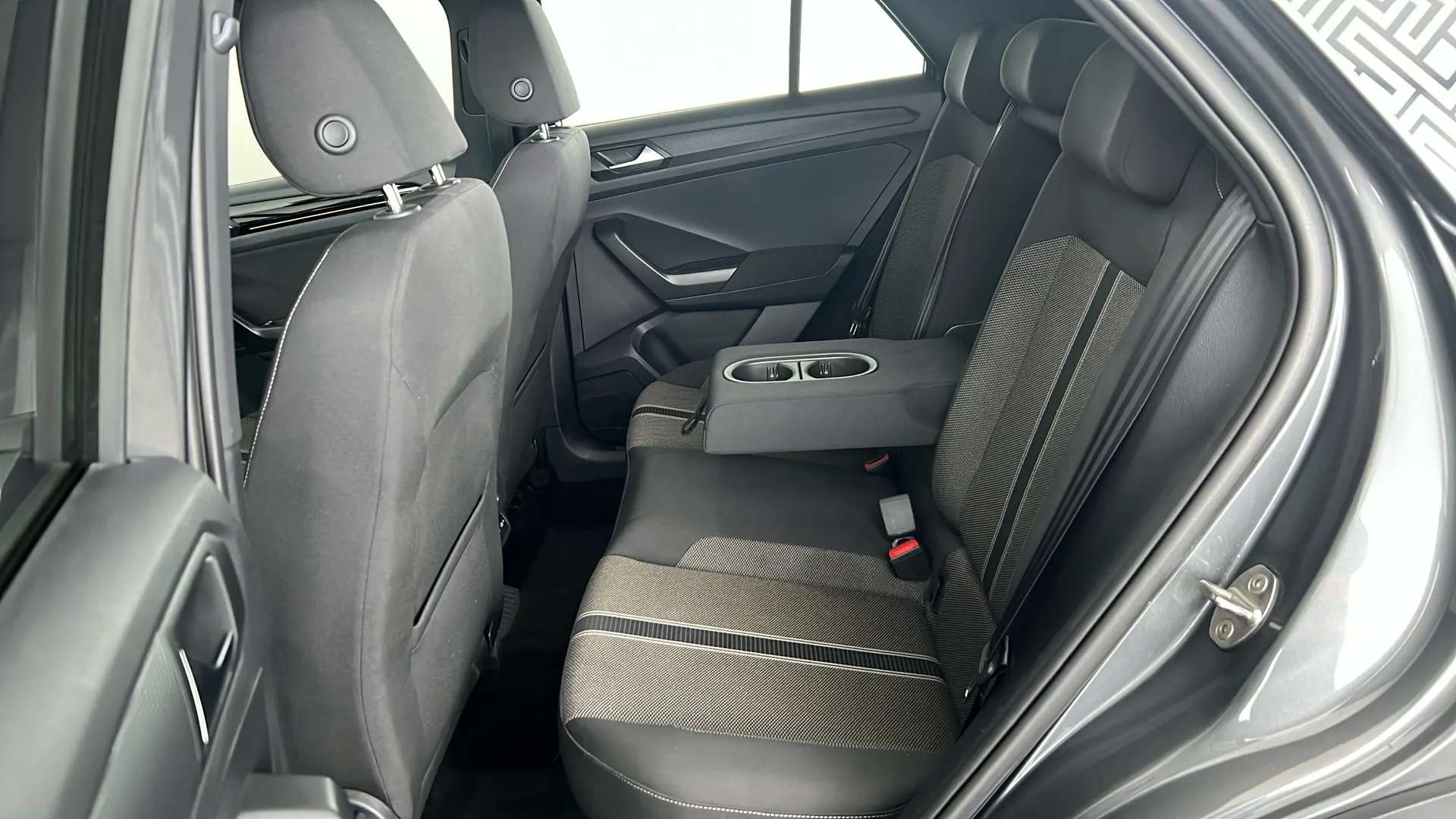 2021 VOLKSWAGEN T-ROC 2021 VOLKSWAGEN T-ROC