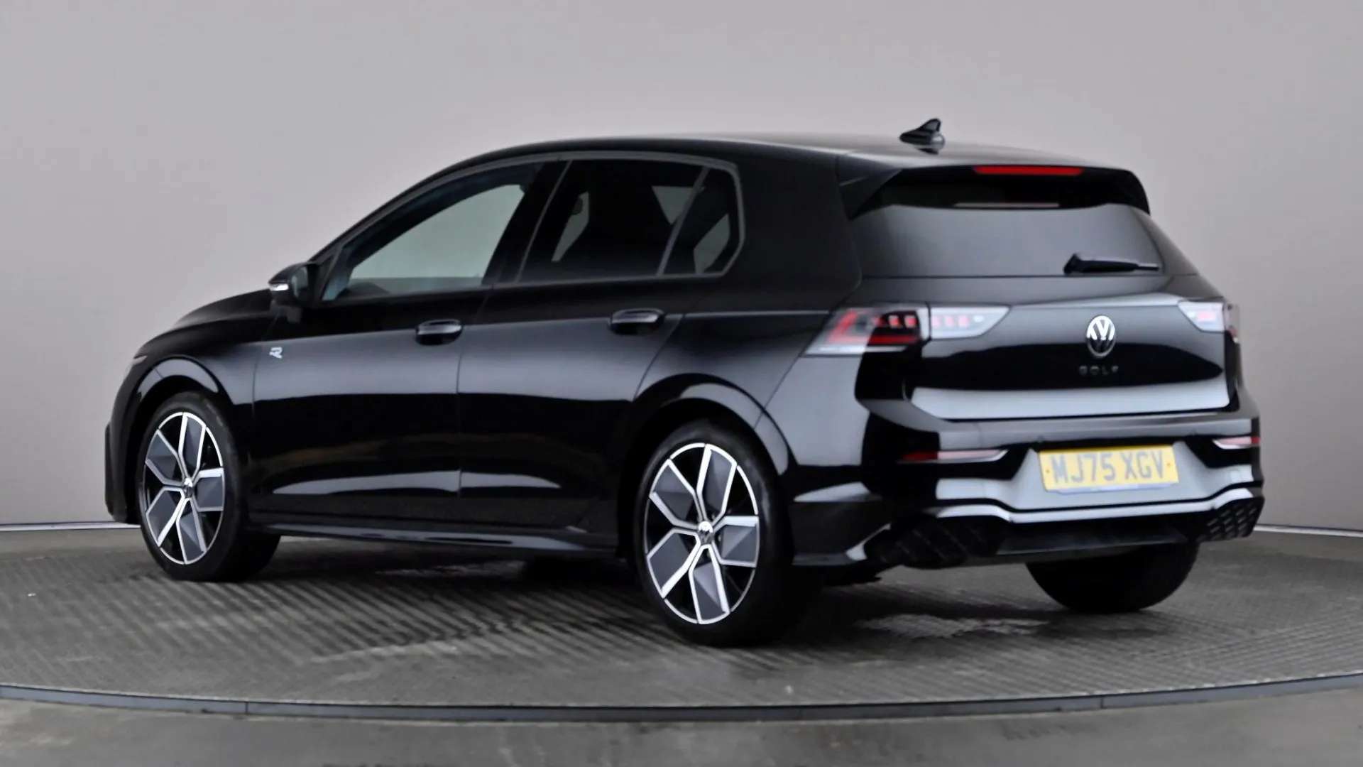 A 2025 VOLKSWAGEN GOLF 1.5 eTSI 150 Black Edition DSG A 2025 VOLKSWAGEN GOLF 1.5 eTSI 150 Black Edition DSG