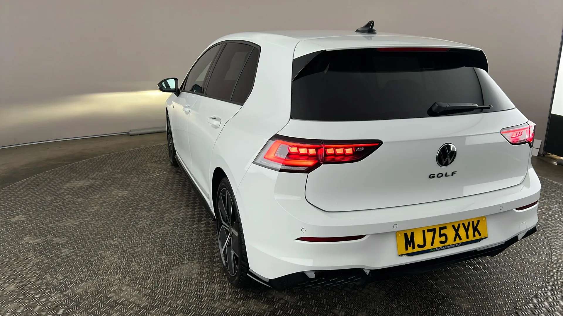 2025 VOLKSWAGEN GOLF 2025 VOLKSWAGEN GOLF