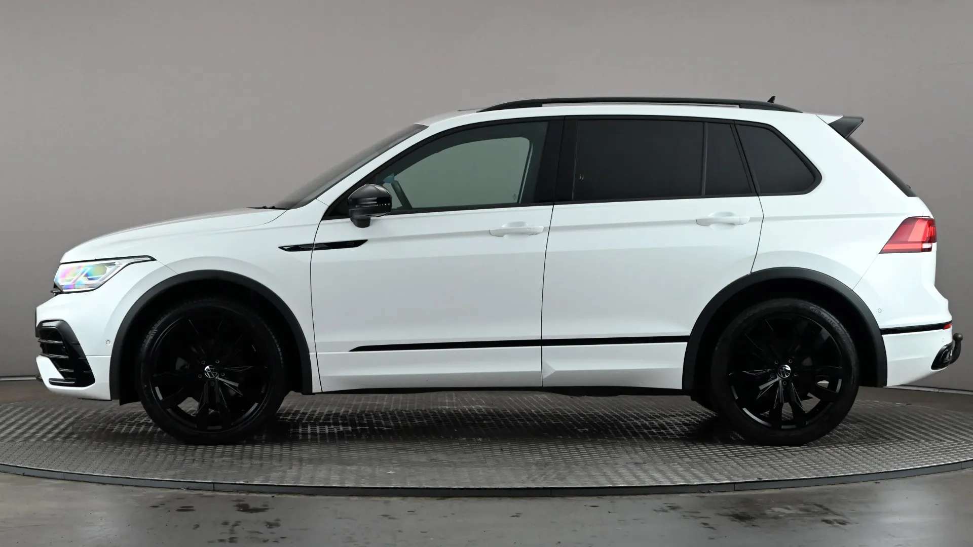 A 2023 VOLKSWAGEN TIGUAN 1.5 TSI 150 Black Edition DSG A 2023 VOLKSWAGEN TIGUAN 1.5 TSI 150 Black Edition DSG