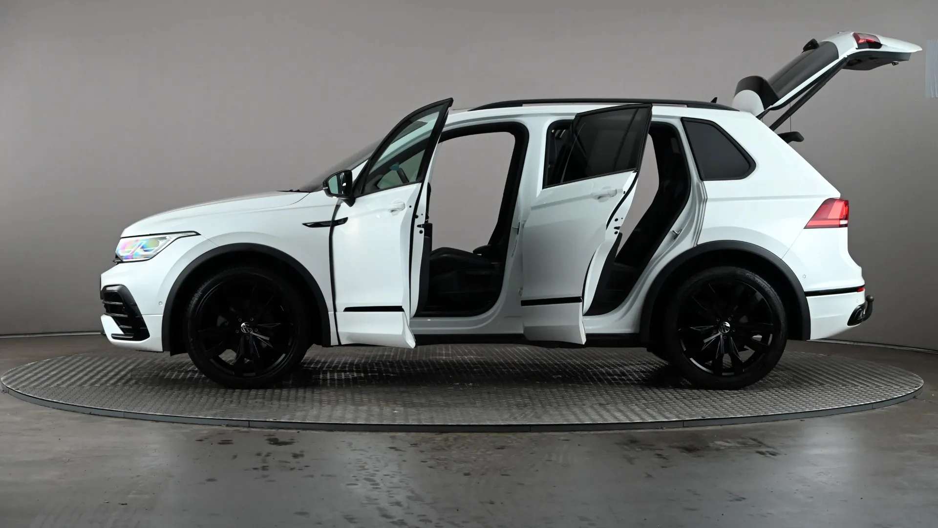 2023 VOLKSWAGEN TIGUAN 2023 VOLKSWAGEN TIGUAN