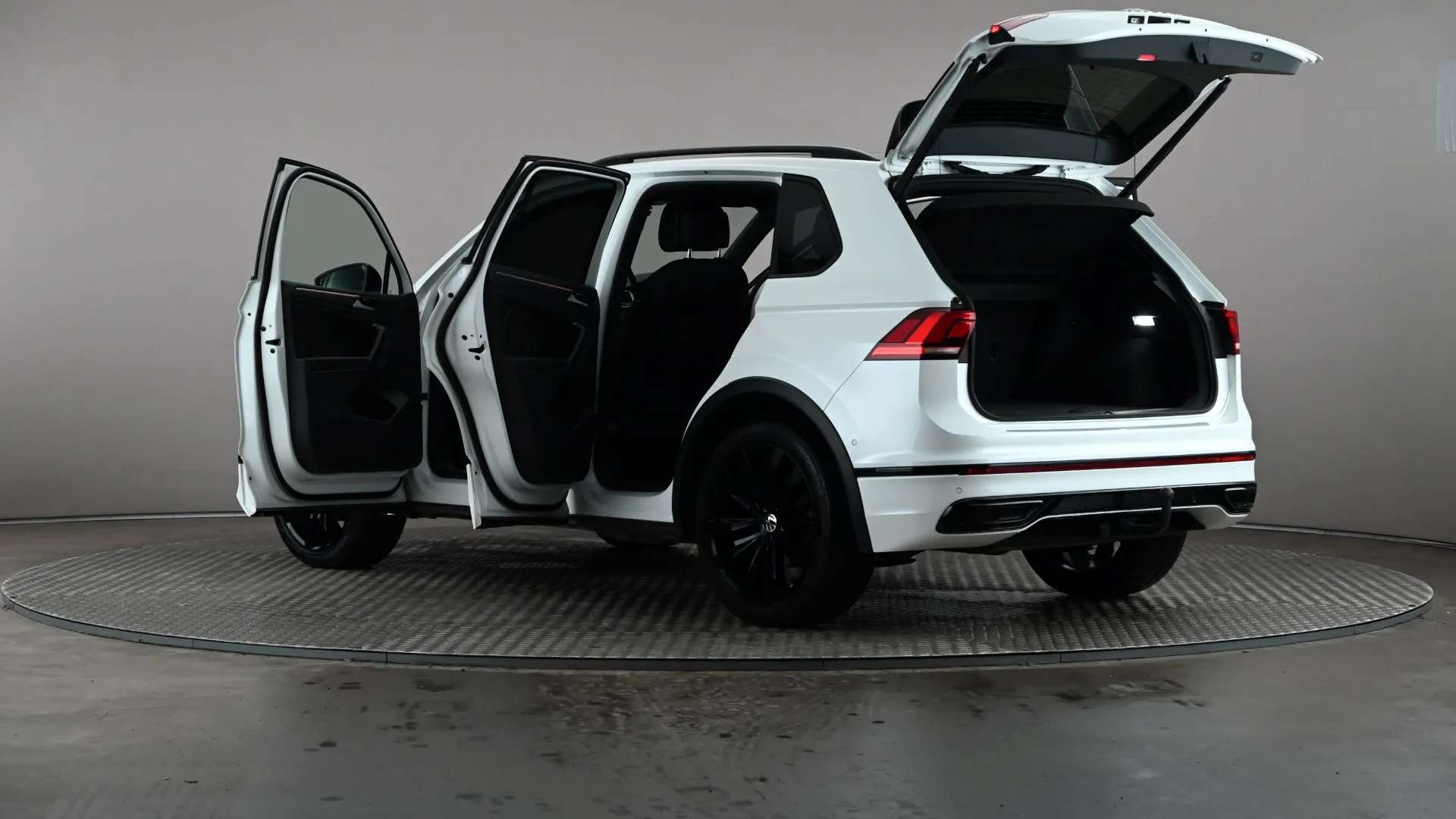 2023 VOLKSWAGEN TIGUAN 2023 VOLKSWAGEN TIGUAN