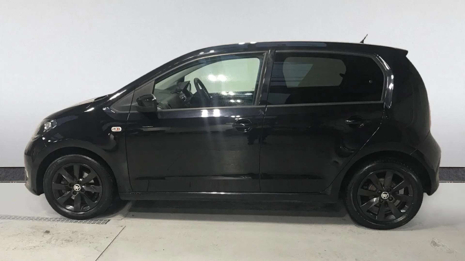 A 2019 SKODA CITIGO 1.0 MPI GreenTech Colour Edition A 2019 SKODA CITIGO 1.0 MPI GreenTech Colour Edition