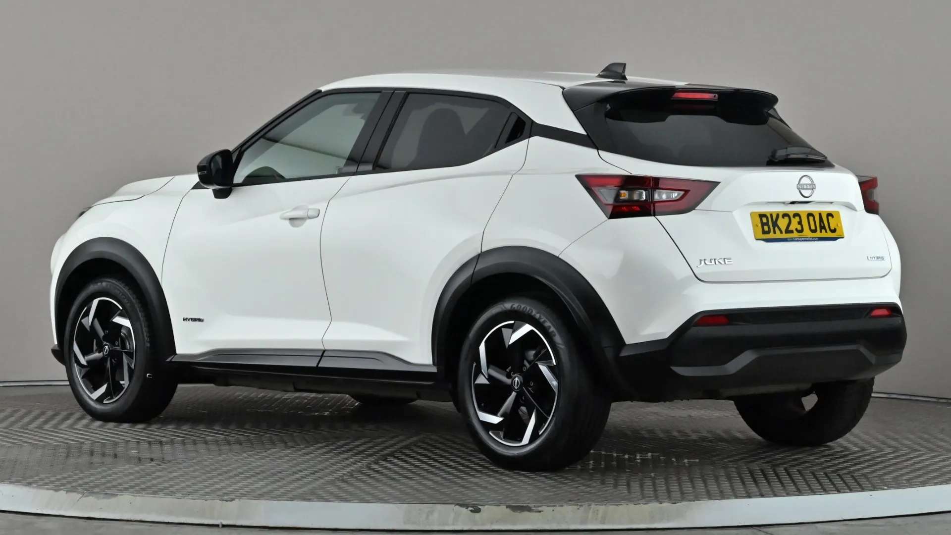A 2023 NISSAN JUKE 1.6 Hybrid N-Connecta Auto A 2023 NISSAN JUKE 1.6 Hybrid N-Connecta Auto