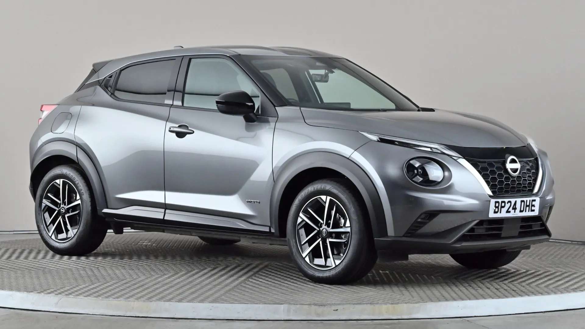 A 2024 NISSAN JUKE 1.6 Hybrid N-Connecta Auto A 2024 NISSAN JUKE 1.6 Hybrid N-Connecta Auto