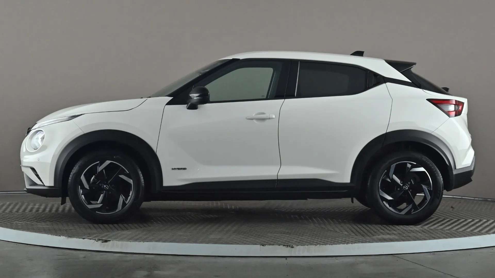 A 2023 NISSAN JUKE 1.6 Hybrid N-Connecta Auto A 2023 NISSAN JUKE 1.6 Hybrid N-Connecta Auto