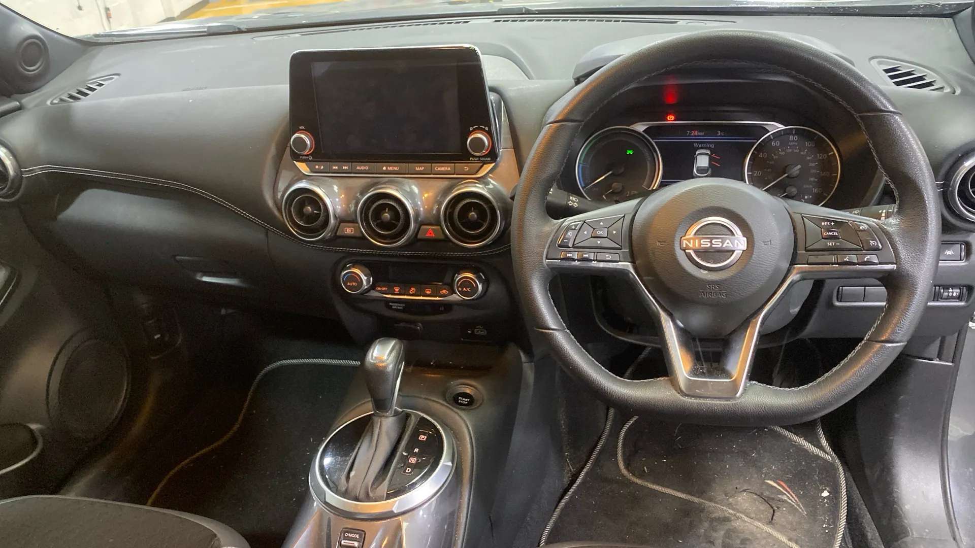 A 2023 NISSAN JUKE 1.6 Hybrid N-Connecta Auto A 2023 NISSAN JUKE 1.6 Hybrid N-Connecta Auto
