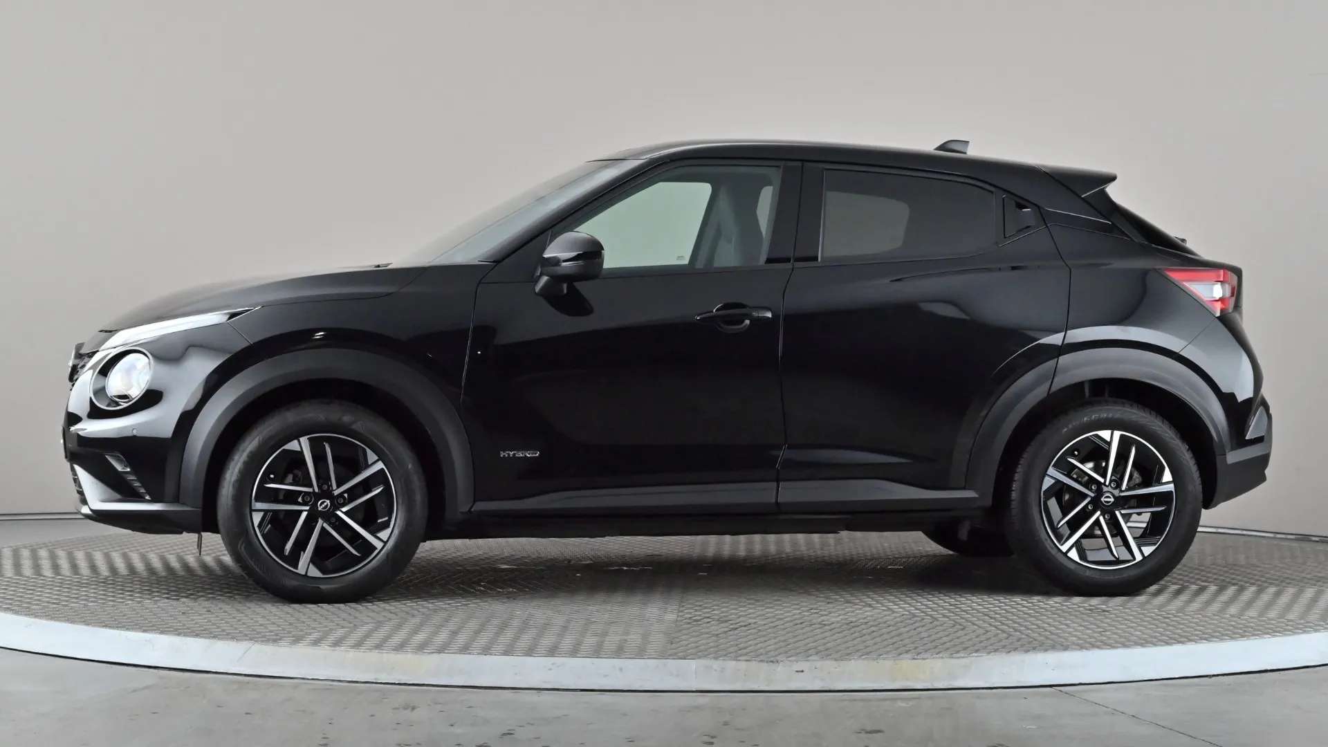 A 2024 NISSAN JUKE 1.6 Hybrid N-Connecta Auto A 2024 NISSAN JUKE 1.6 Hybrid N-Connecta Auto