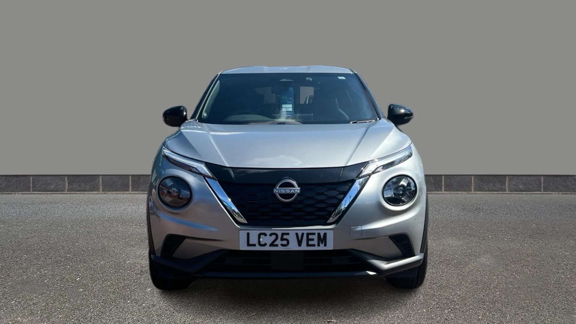 A 2025 NISSAN JUKE 1.6 Hybrid N-Connecta Auto A 2025 NISSAN JUKE 1.6 Hybrid N-Connecta Auto