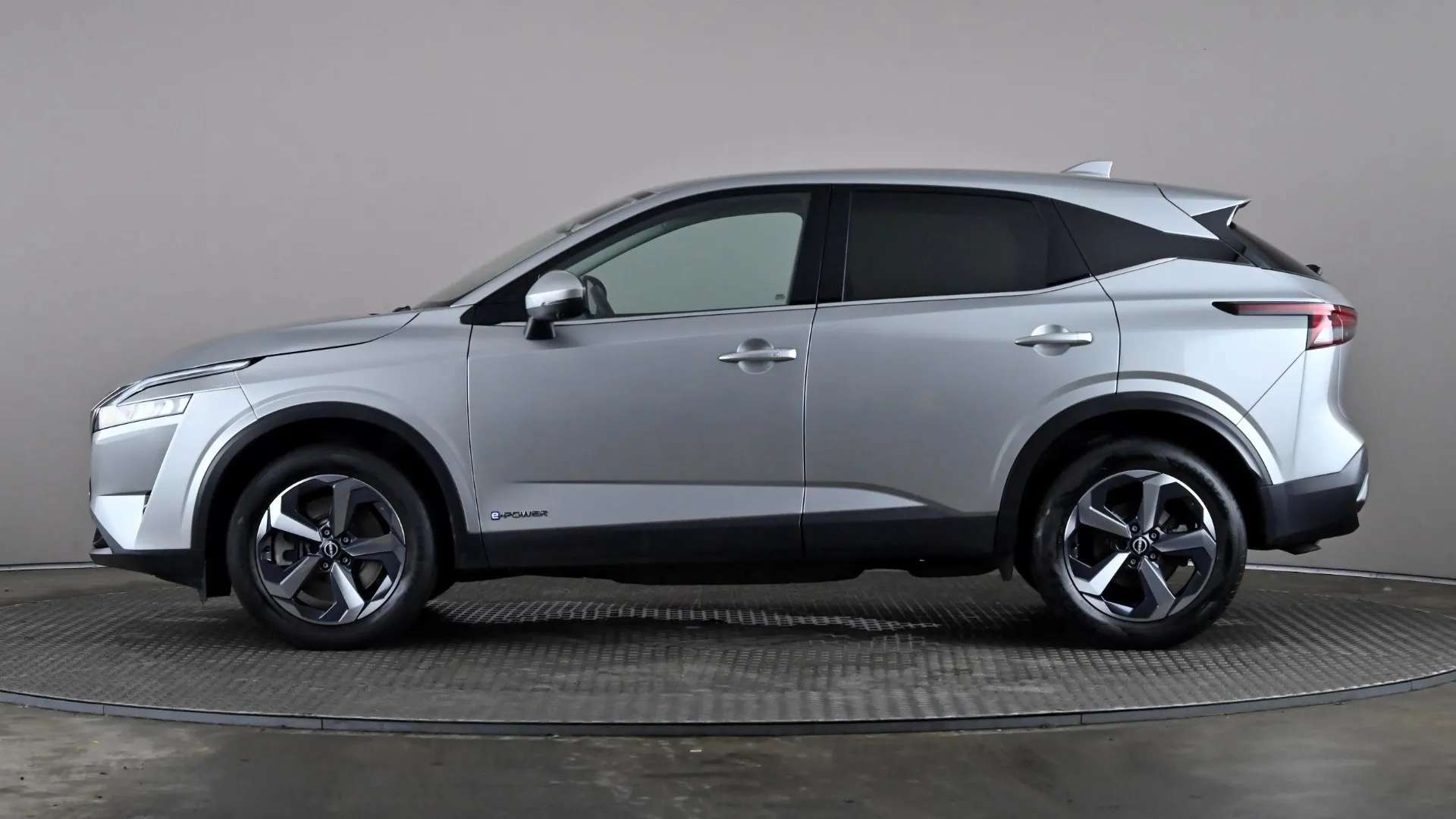 A 2023 NISSAN QASHQAI 1.5 E-Power N-Connecta Auto A 2023 NISSAN QASHQAI 1.5 E-Power N-Connecta Auto