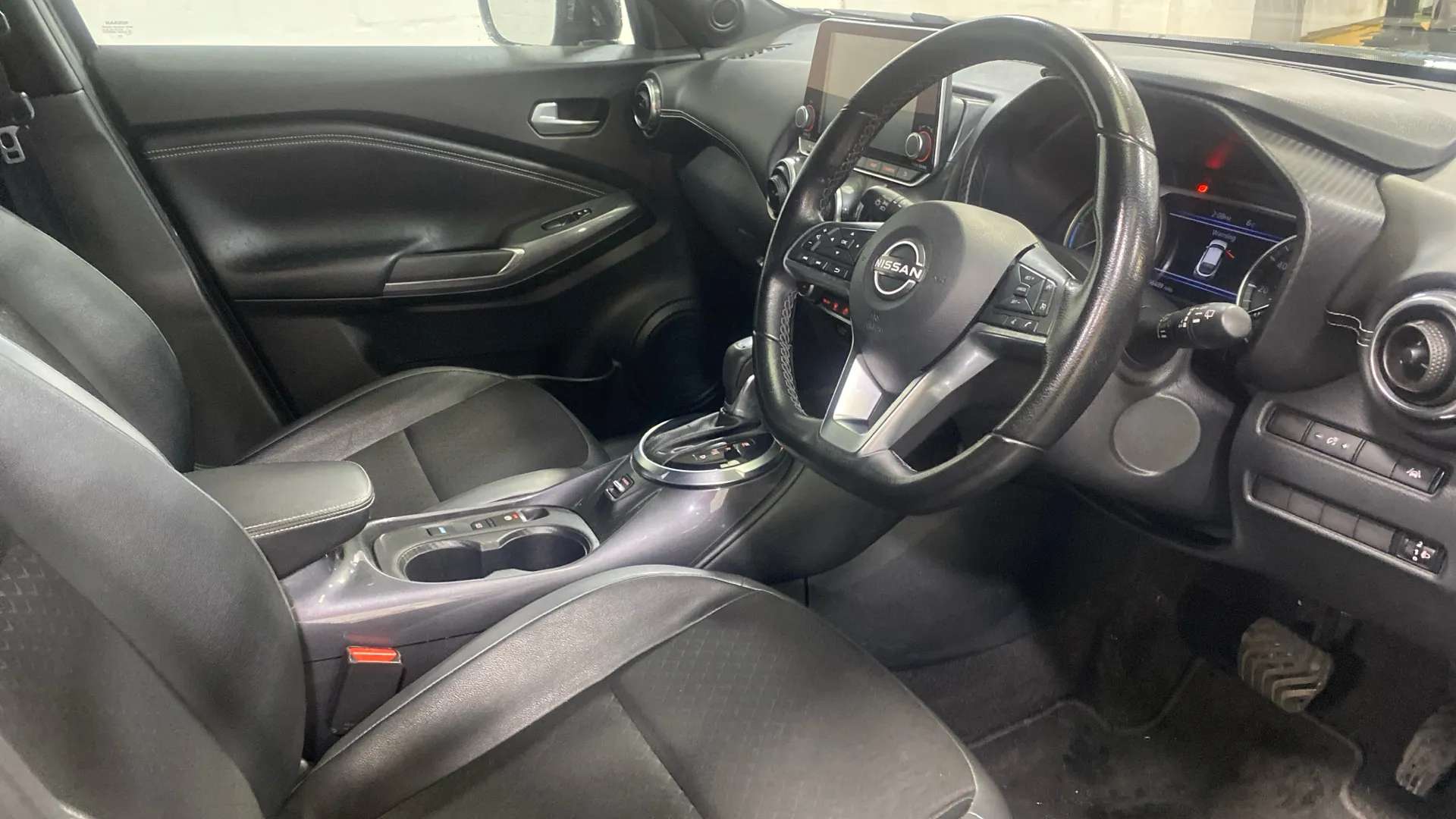 A 2022 NISSAN JUKE 1.6 Hybrid N-Connecta Auto A 2022 NISSAN JUKE 1.6 Hybrid N-Connecta Auto