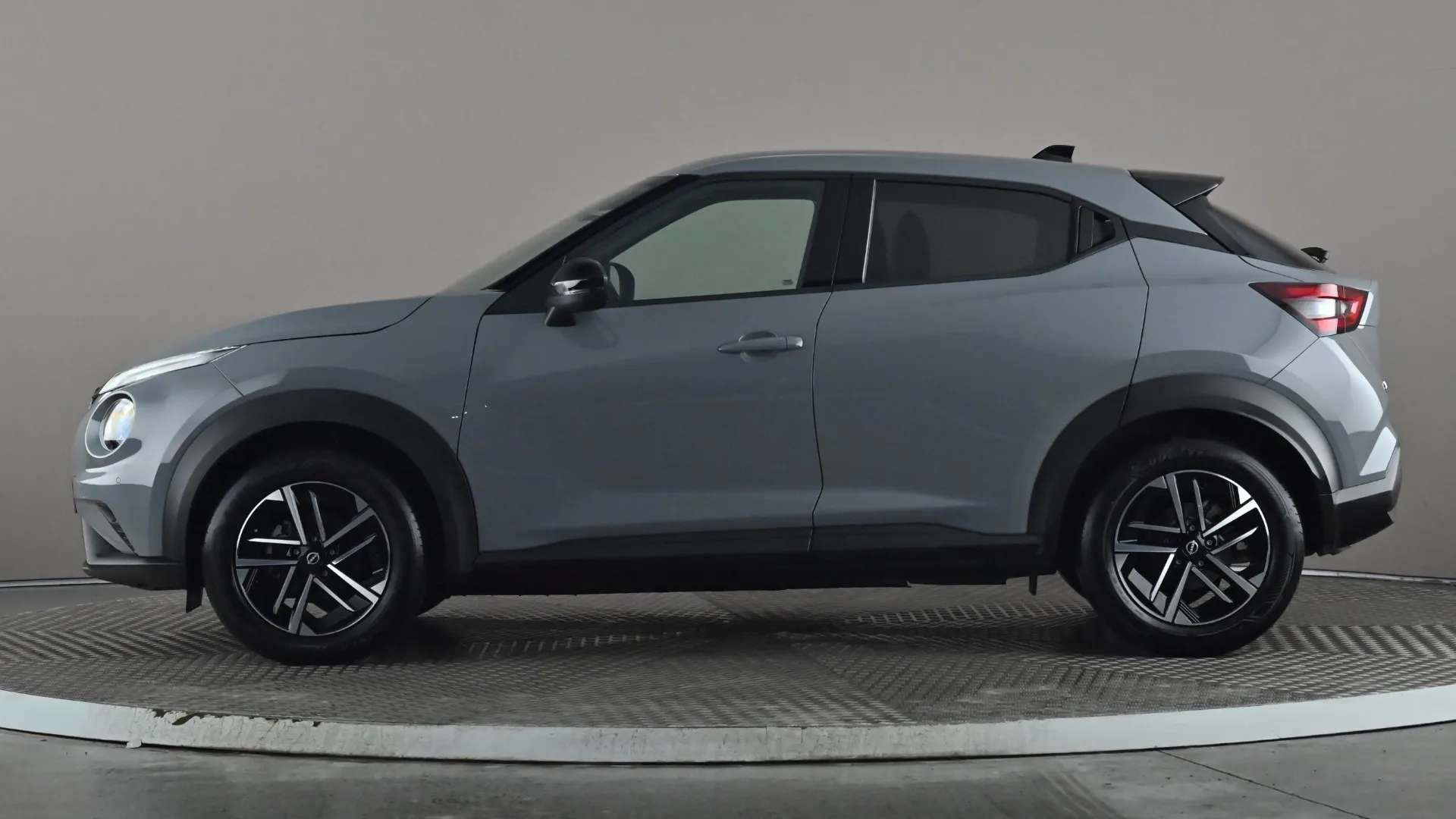 A 2025 NISSAN JUKE 1.6 Hybrid N-Connecta Auto A 2025 NISSAN JUKE 1.6 Hybrid N-Connecta Auto